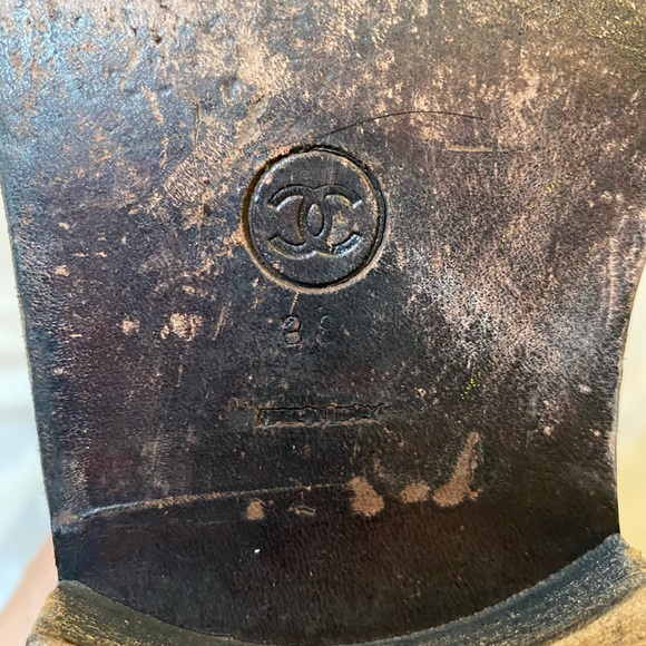 CHANEL CC Logo Leather Knee High Riding Boots - Picture 10 of 12